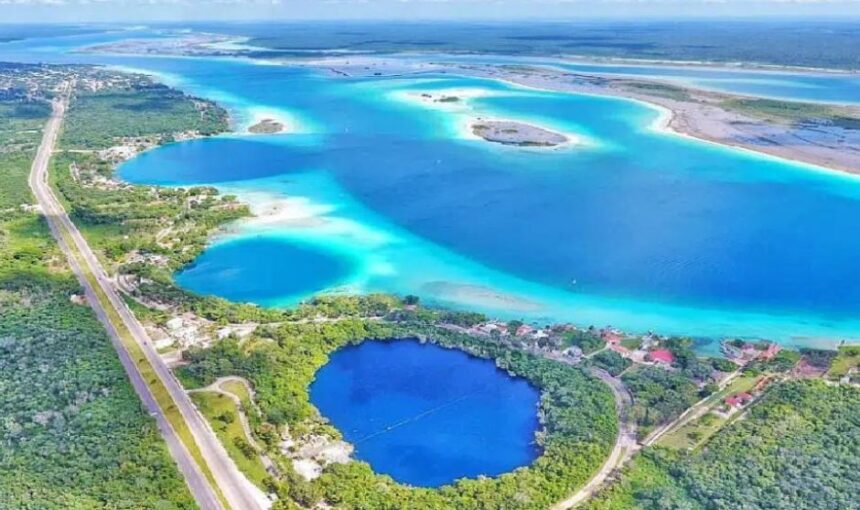 Bacalar Pontón Paseo en Lancha